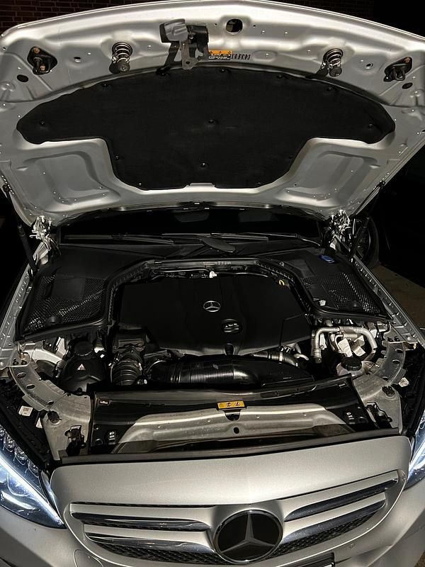 Gebraucht Mercedes C250 204 PS (150 kW) 2017 Grün Kombi