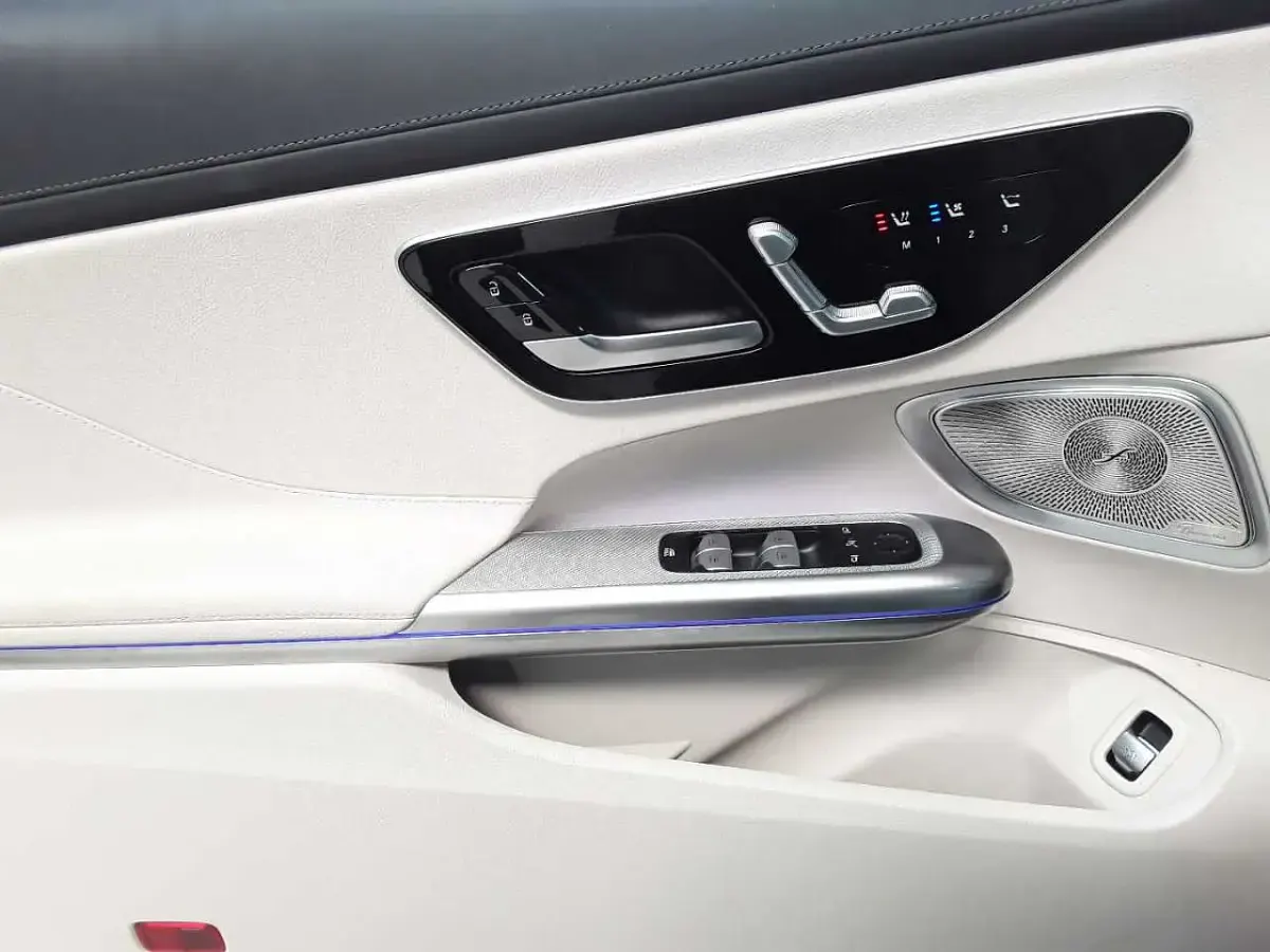 Gebraucht Mercedes CLE200 Advanced Plus 204 PS (150 kW) 2024 Graphitgrau metallic Cabrio