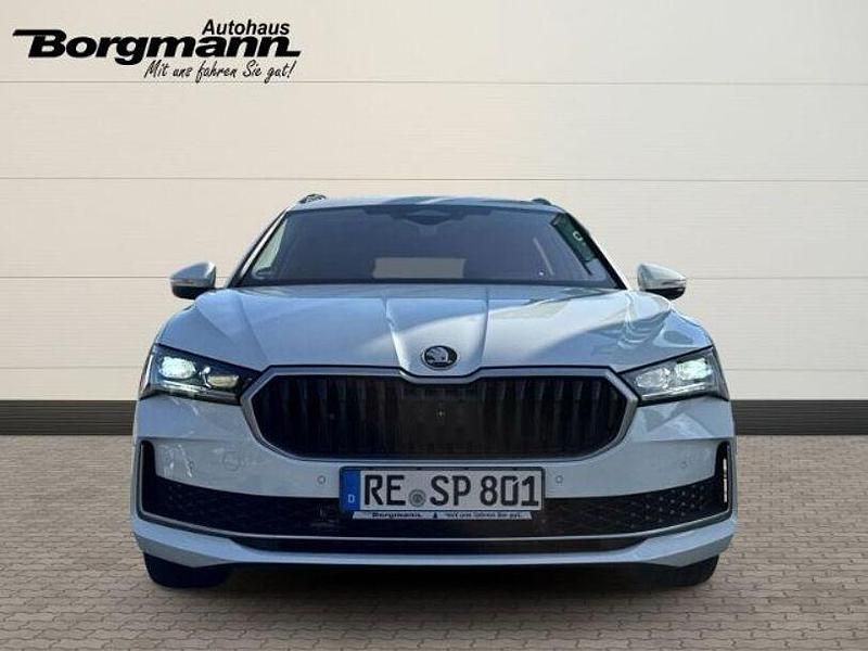 Gebraucht Skoda Superb Selection 150 PS (110 kW) 2025 Weiss Kombi