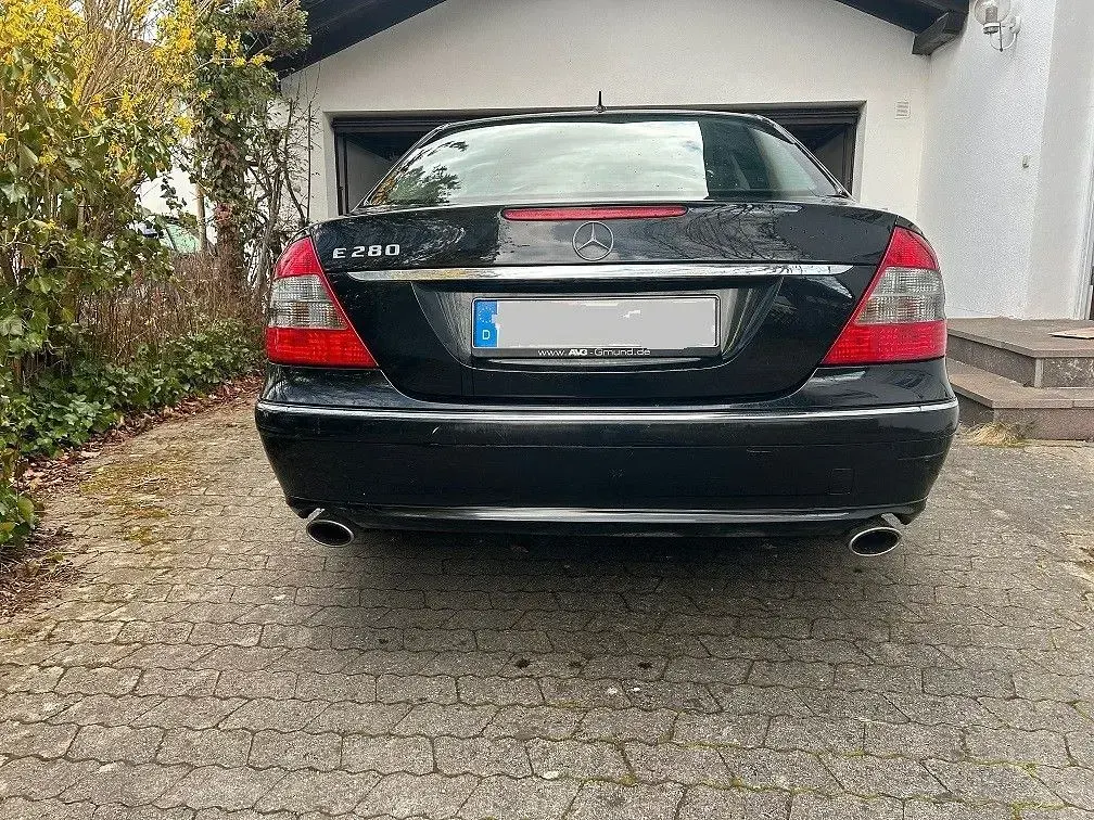 Brugt Mercedes E280 Elegance 231 HK (169 kW) 2007 Sort Sedan