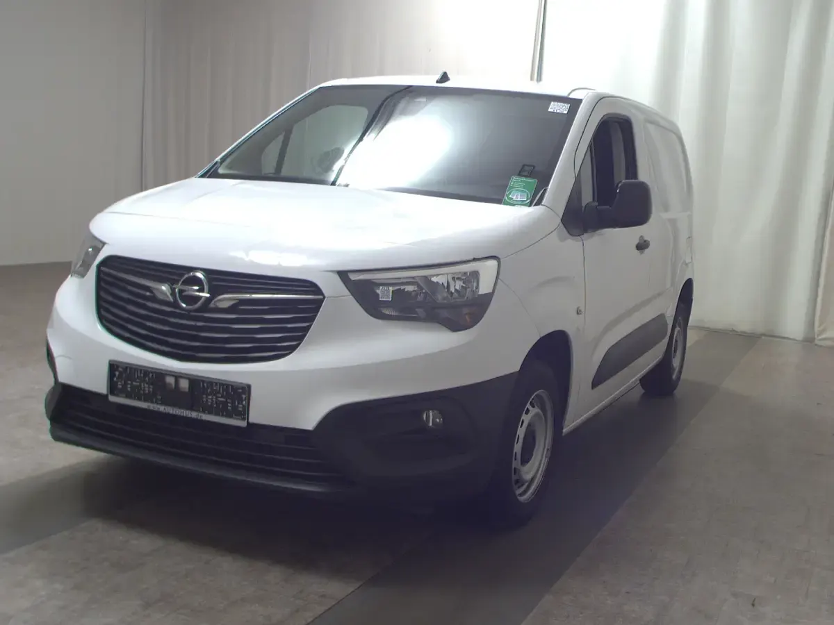 Gebraucht Opel Combo 102 PS (75 kW) 2023 Weiss
