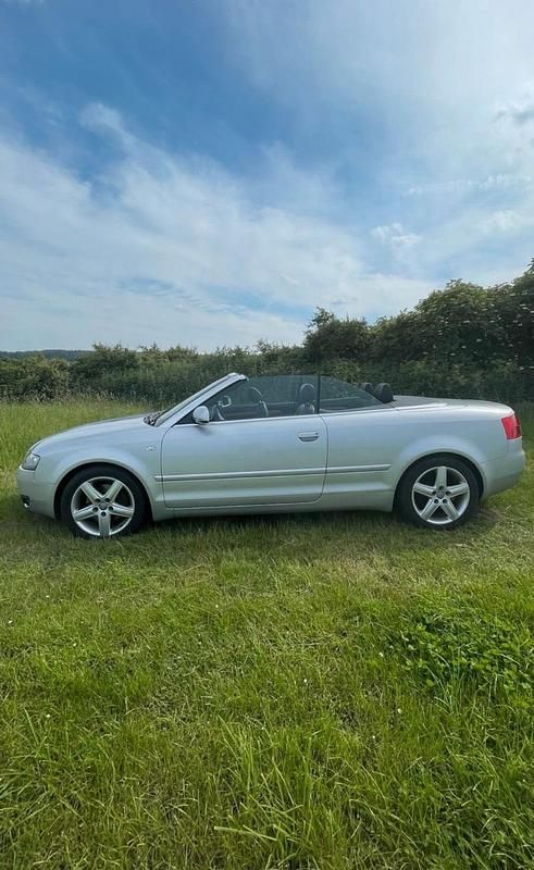 Grau Gebraucht 2003 Audi A4 Cabriolet Cabrio | 4.500 € (Fairer Preis) - Bild 1/4