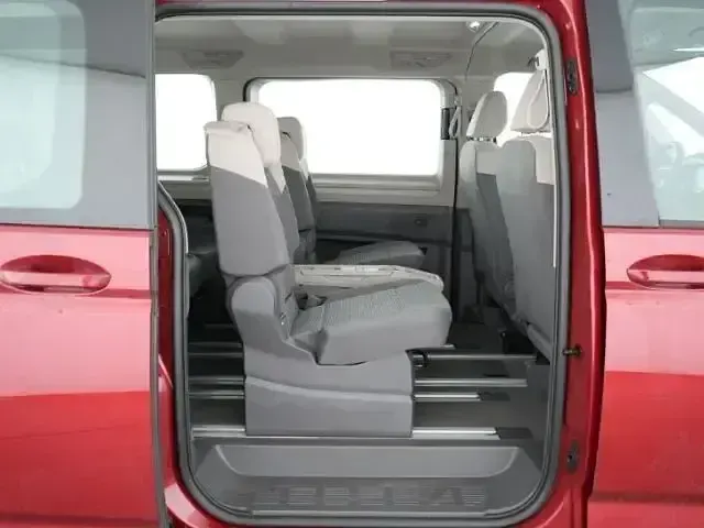 Occasion VW Multivan Basis 150 ch (110 kW) 2024 Andere Monospace