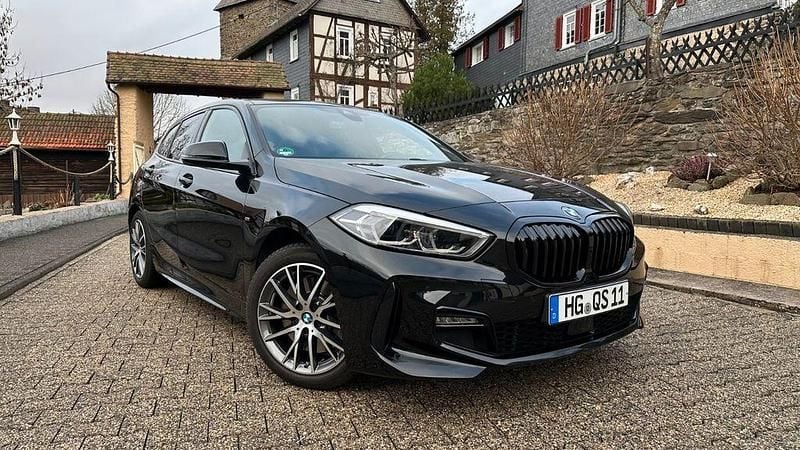 Gebraucht BMW 120 M Sport 178 PS (130 kW) 2021 Schwarz Kleinwagen