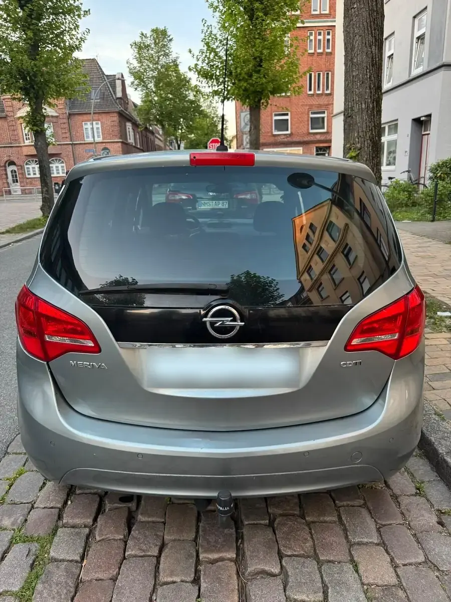 Używany Opel Meriva 110 KM (80 kW) 2012 Srebrny Minivan