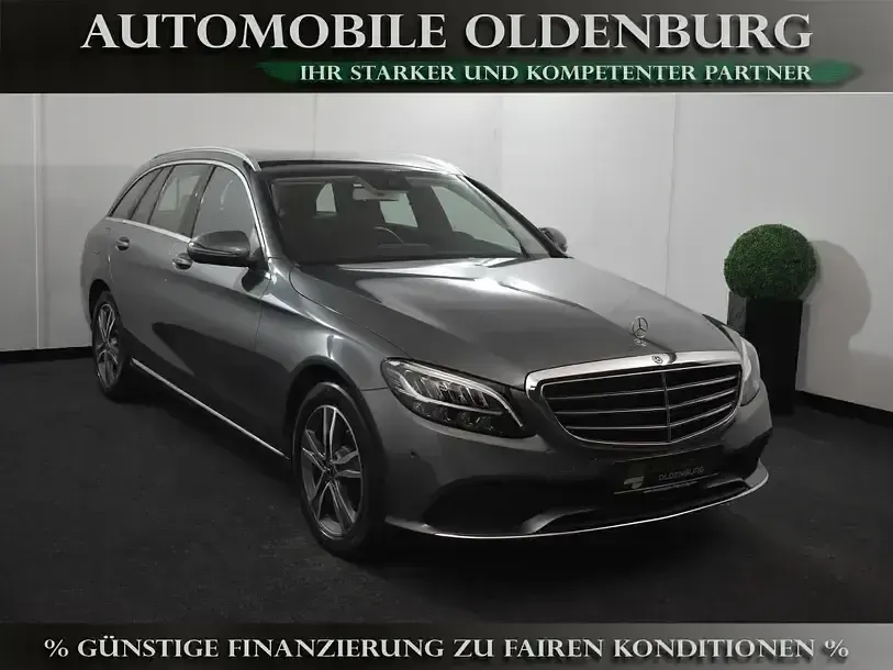 Gebraucht Mercedes C220 Exclusive 194 PS (142 kW) 2018 Grau Kombi