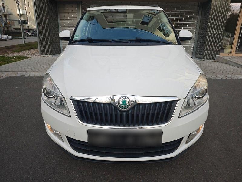 Gebraucht Skoda Fabia 86 PS (63 kW) 2011 Weiß Kombi
