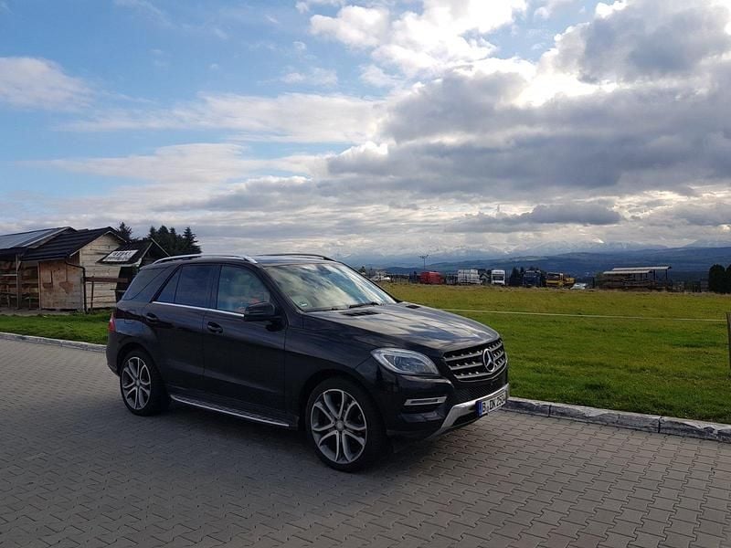 Gebraucht Mercedes ML350 258 PS (189 kW) 2014 Schwarz SUV