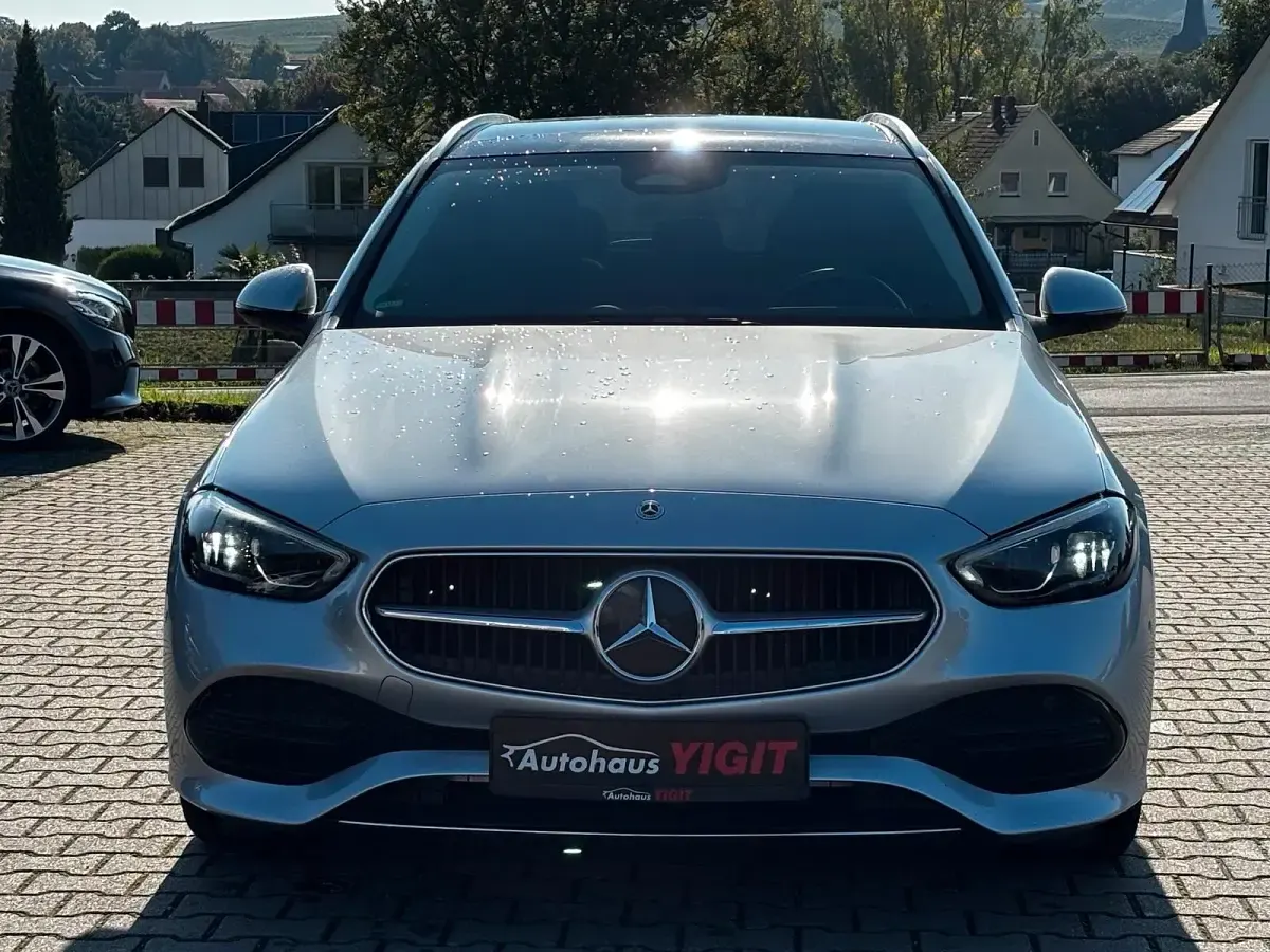 Gebraucht Mercedes C180 Avantgarde 170 PS (125 kW) 2022 Grau Kombi