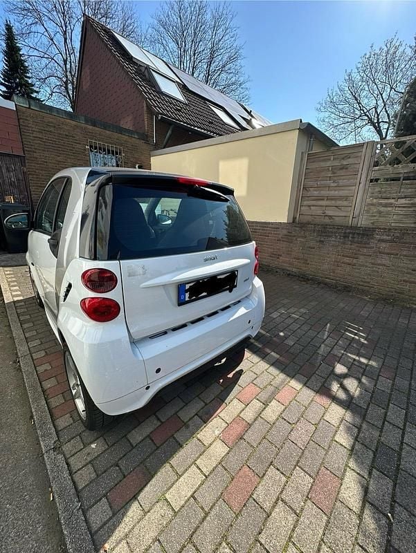 Gebraucht Smart ForTwo Coupé 61 PS (44 kW) 2014 Weiß Kleinwagen