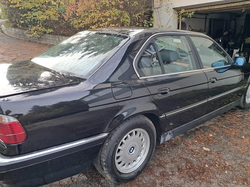 Gebraucht BMW 740 300 PS (220 kW) 1995 Schwarz Limousine