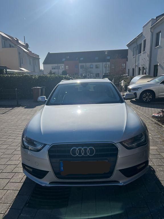 Occasion Audi A4 Attraction 170 ch (125 kW) 2014 Argent Break