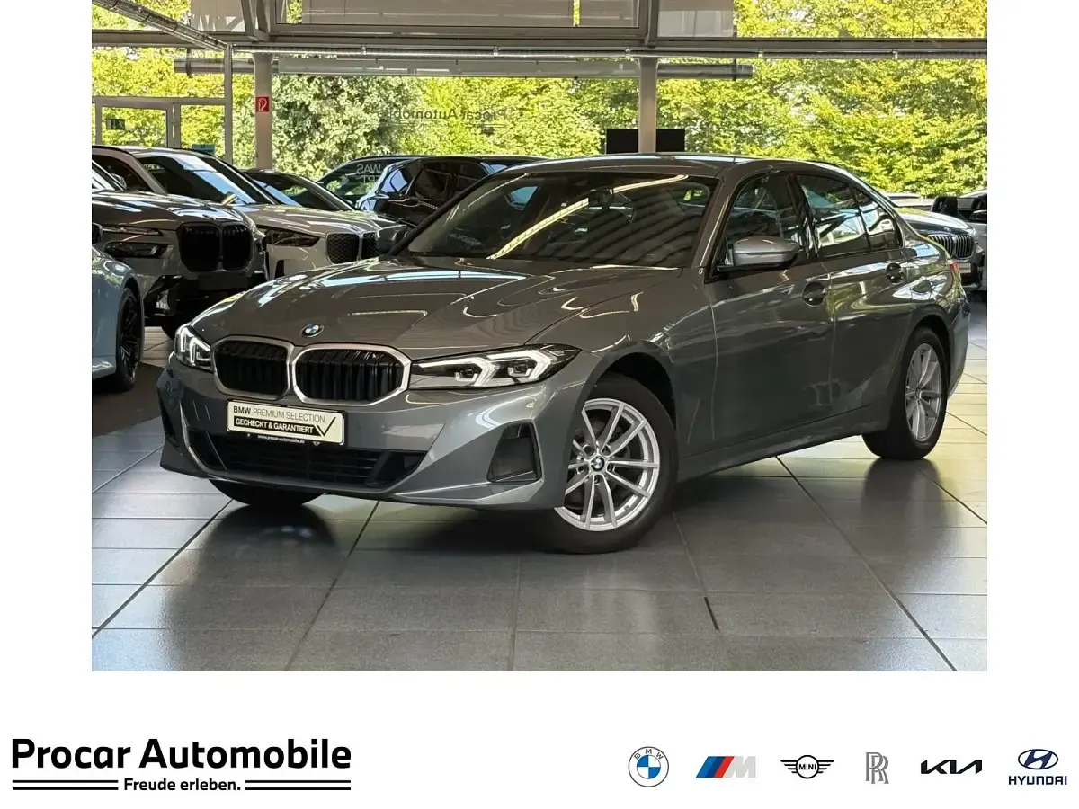 Gebraucht BMW 320 Comfort Edition 184 PS (135 kW) 2024 Limousine