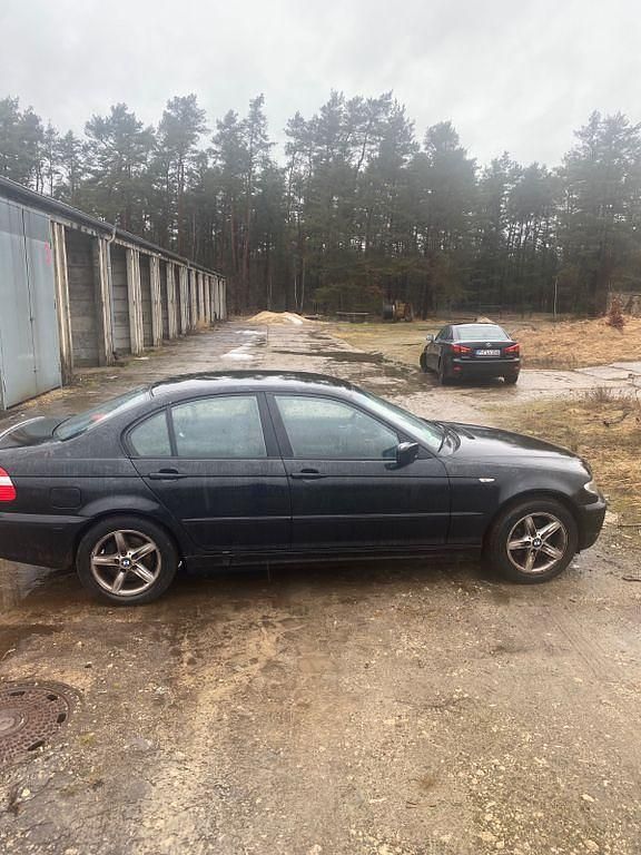 Gebraucht BMW 316 116 PS (85 kW) 2004 Schwarz Limousine