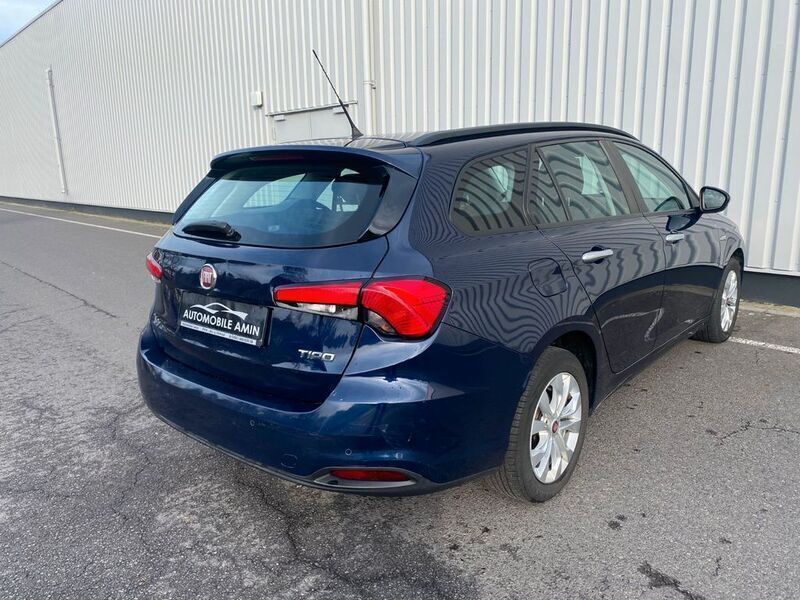 Gebraucht Fiat Tipo Pop 95 PS (69 kW) 2016 Blau Kombi
