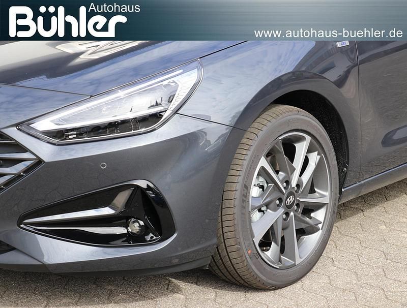 Neu Hyundai i30 Premium 150 PS (110 kW) 2026 Ecotronic grey mineraleffekt Limousine