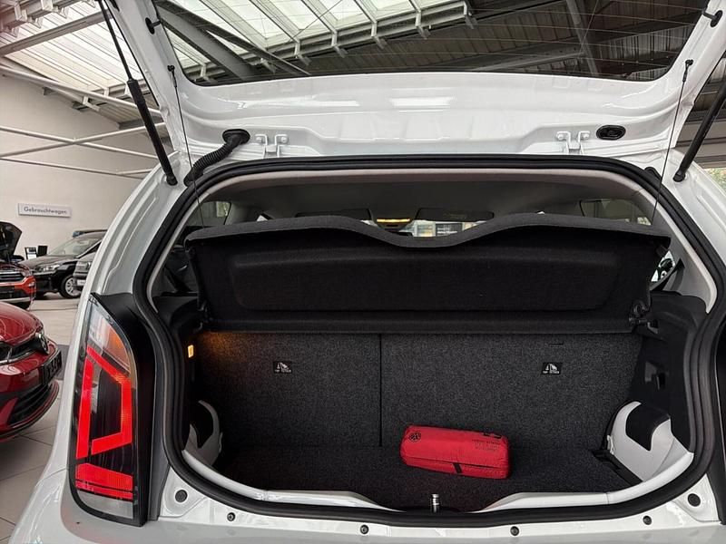 Gebraucht VW up! Active 65 PS (47 kW) 2021 Weiß Kleinwagen