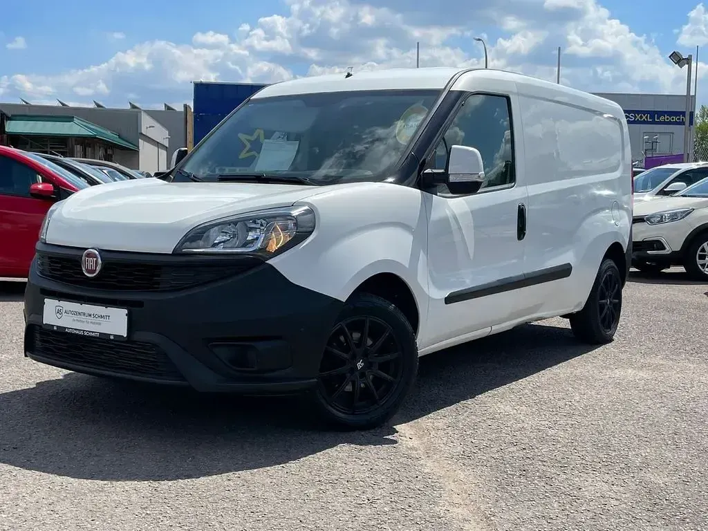 Gebraucht Fiat Doblò 95 PS (69 kW) 2019 Weiß Van / Kleinbus