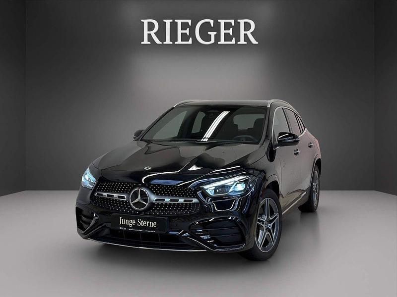 Schwarz Gebraucht 2024 Mercedes GLA200 AMG SUV | 40.889 € (Fairer Preis) - Bild 1/4