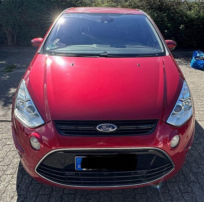 Rot Gebraucht 2012 Ford S-MAX Titanium Van / Kleinbus | 5.500 € (Superpreis) - Bild 1/4