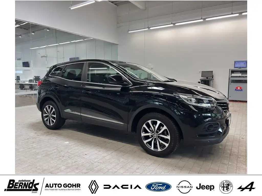 Gebraucht Renault Kadjar Business 140 PS (102 kW) 2022 Schwarz SUV