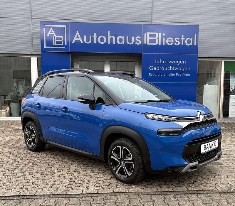 Lackierung voltaic blue met Gebraucht 2024 Citroën C3 Aircross SUV | 18.990 € (Teuer) - Bild 1/4