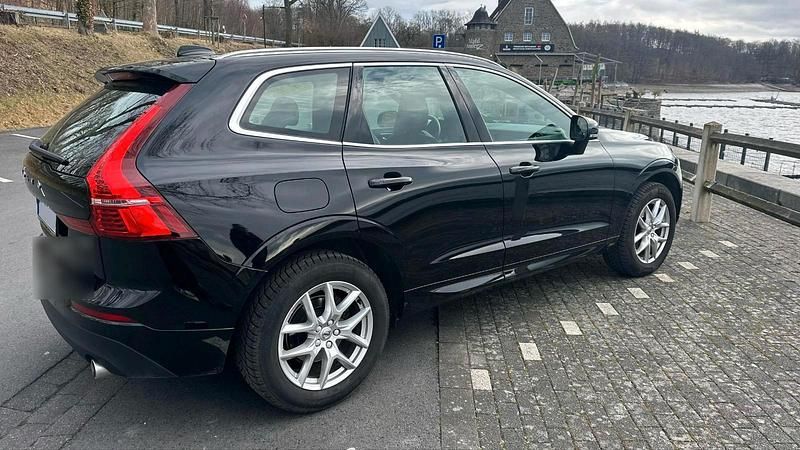 Gebraucht Volvo XC60 190 PS (139 kW) 2020 Schwarz SUV