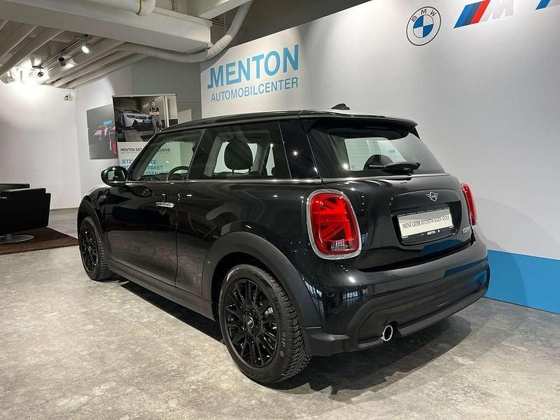Gebraucht Mini Cooper 136 PS (100 kW) 2023 Schwarz Kleinwagen