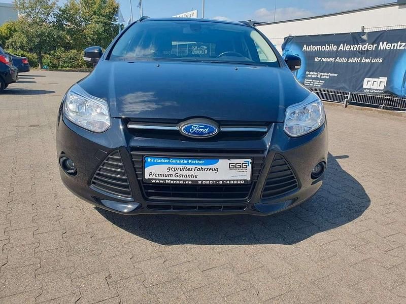 Gebraucht Ford Focus SYNC Edition 125 PS (91 kW) 2014 Schwarz Kombi