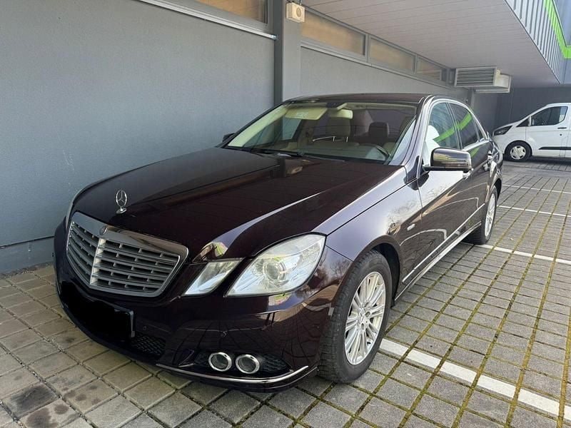 Gebraucht Mercedes E350 231 PS (169 kW) 2009 Braun Limousine