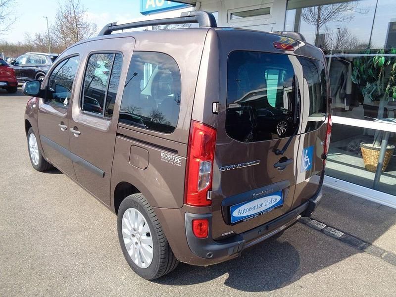 Gebraucht Mercedes Citan 112 114 PS (83 kW) 2018 Braun Van / Kleinbus