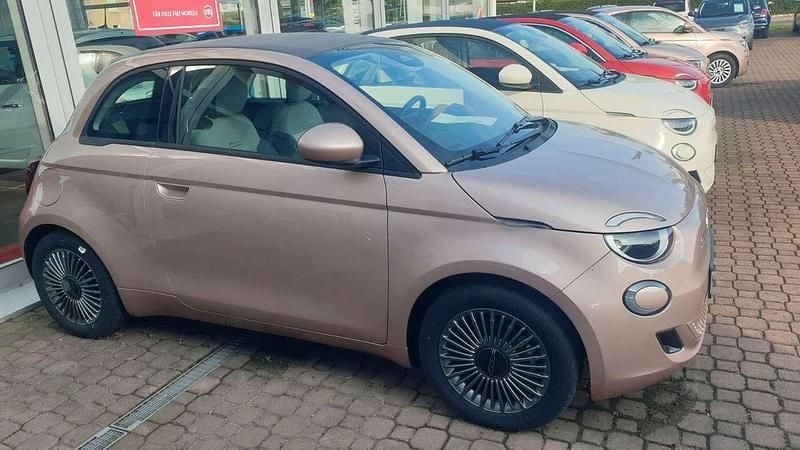 Gebraucht Fiat 500e Icon 86 kW (118 PS) 2022 Gold Cabrio
