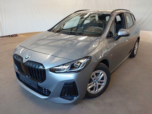 Grau Gebraucht 2024 BMW 218 Active Tourer M Sport Van / Kleinbus | 30.190 € (Guter Preis) - Bild 1/4