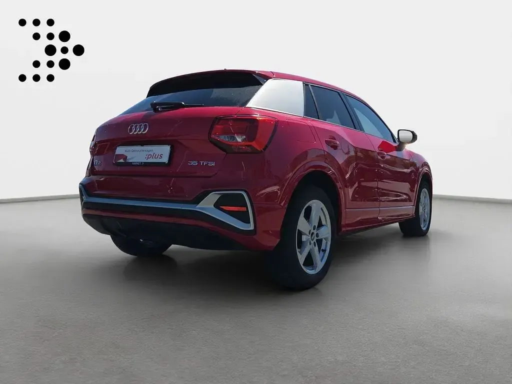 Używany Audi Q2 S-Line 150 KM (110 kW) 2021 Czerwony SUV