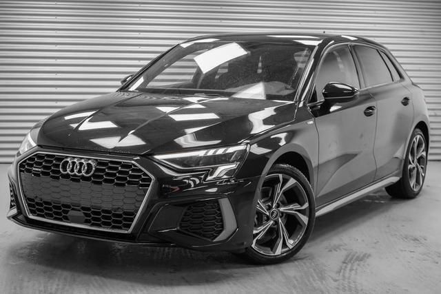 Schwarz Neu 2024 Audi A3 Sportback S-Line Limousine | 44.290 € (Fairer Preis) - Bild 1/1