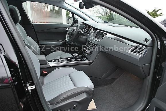 Gebraucht Peugeot 508 RXH 163 PS (119 kW) 2012 Schwarz metallic Kombi