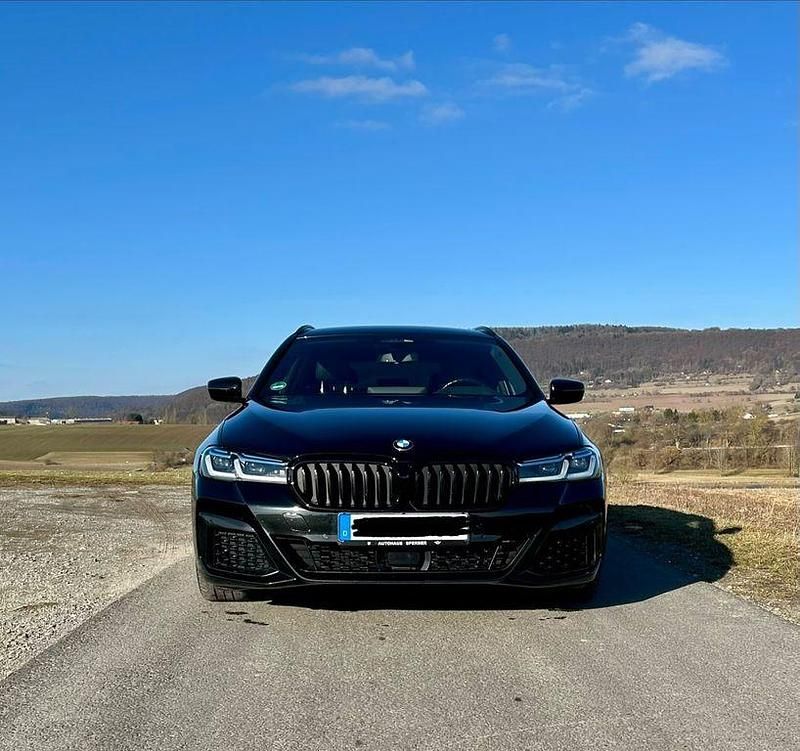 Gebraucht BMW 540 Sport Line 340 PS (250 kW) 2022 Schwarz Kombi