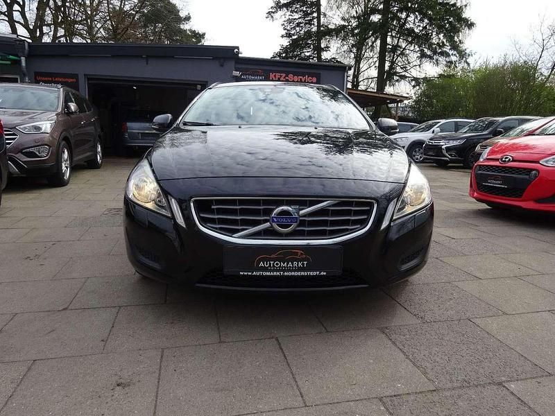 Gebraucht Volvo V60 Kinetic 163 PS (119 kW) 2012 Schwarz Kombi