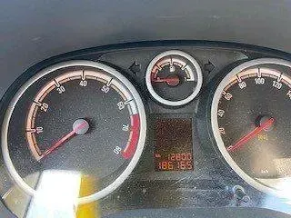 Gebraucht Opel Corsa 80 PS (58 kW) 2007 Silber Kleinwagen