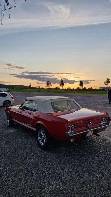 Gebraucht Ford Mustang 200 PS (147 kW) 1967 Rot Cabrio
