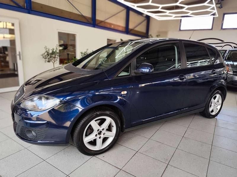 Gebraucht Seat Altea 125 PS (91 kW) 2009 Blau Kombi