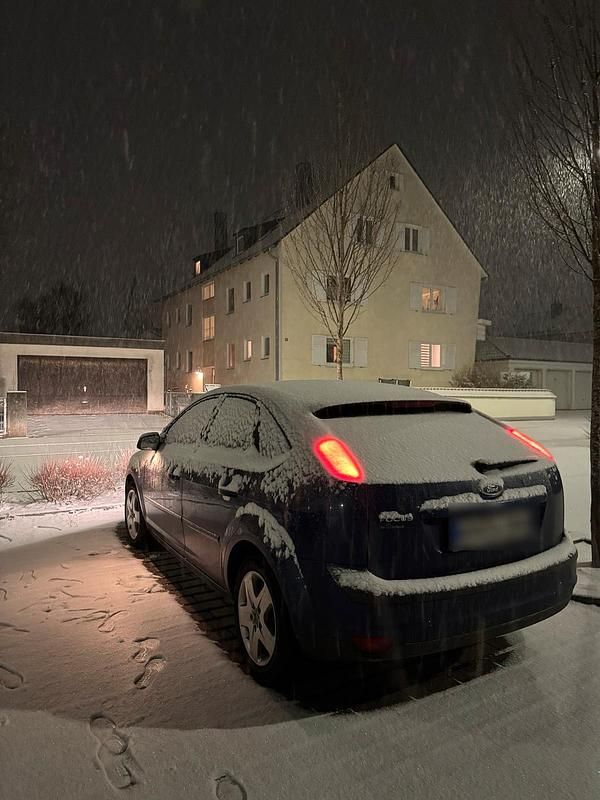 Gebraucht Ford Focus 101 PS (74 kW) 2007 Blau Coupé