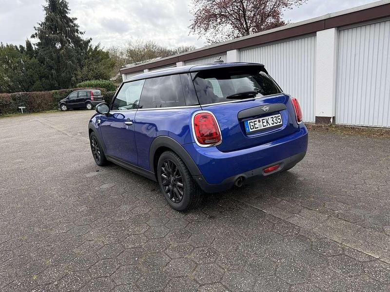 Gebraucht Mini ONE 102 PS (75 kW) 2019 Blau Kleinwagen