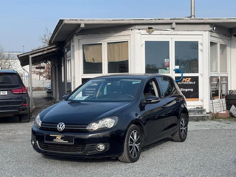 Gebraucht VW Golf VII Style 105 PS (77 kW) 2012 Schwarz Limousine