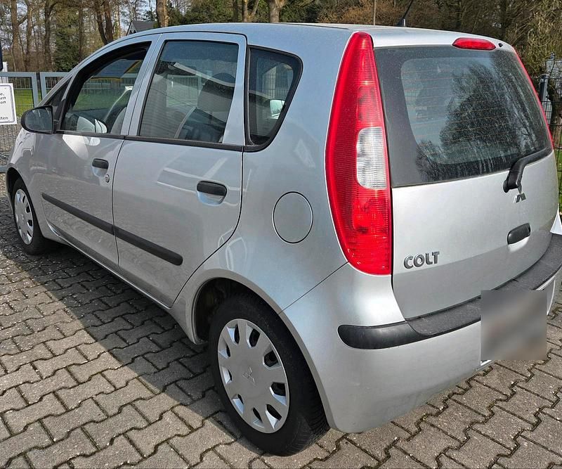 Gebraucht Mitsubishi Colt 95 PS (69 kW) 2006 Silber Kleinwagen
