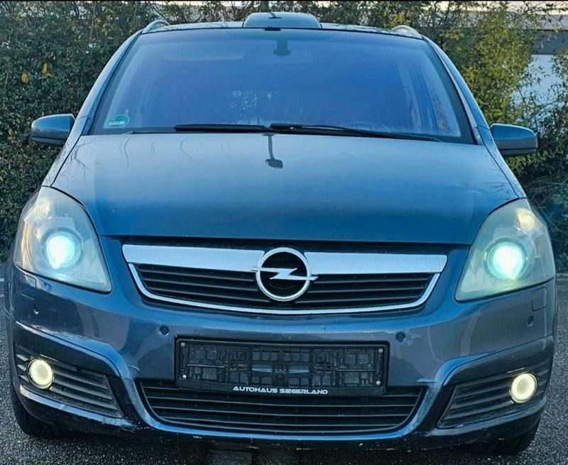 Blau Gebraucht 2007 Opel Zafira Sport Van / Kleinbus | 3.000 € (Fairer Preis) - Bild 1/4