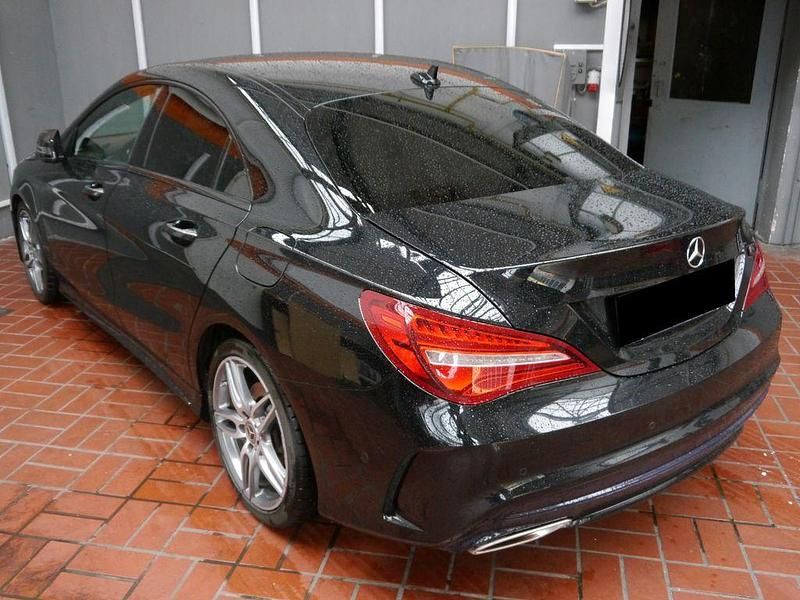 Gebraucht Mercedes CLA220 AMG line 184 PS (135 kW) 2018 Schwarz Limousine