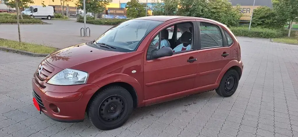 Gebraucht Citroën C3 73 PS (53 kW) 2008 Rot Limousine