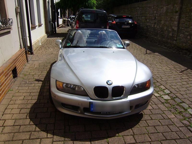 Gebraucht BMW Z3 116 PS (85 kW) 1997 Silber Cabrio