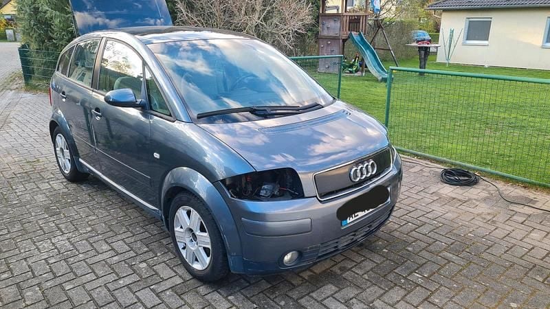 Second-hand Audi A2 75 CP (55 kW) 2002 Gri Hatchback